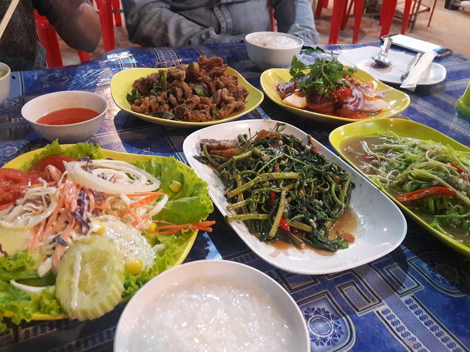 ปูนูอาหารไทย : ร้านอร่อยชื่อแปลก ส่วนความอร่อยมาเต็ม